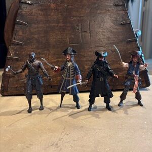 Pirates of the Caribbean: On Stranger Tides Pirate Bundle